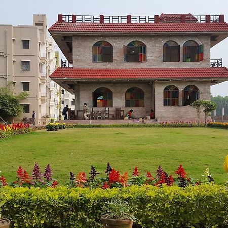 Panthashala Santiniketan Hotel Sri Niketan Buitenkant foto