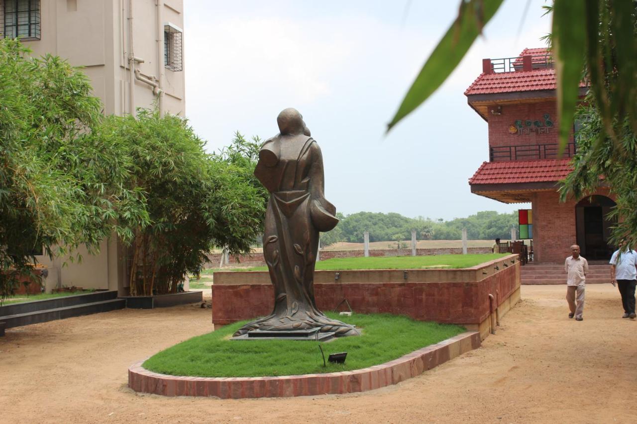 Panthashala Santiniketan Hotel Sri Niketan Buitenkant foto