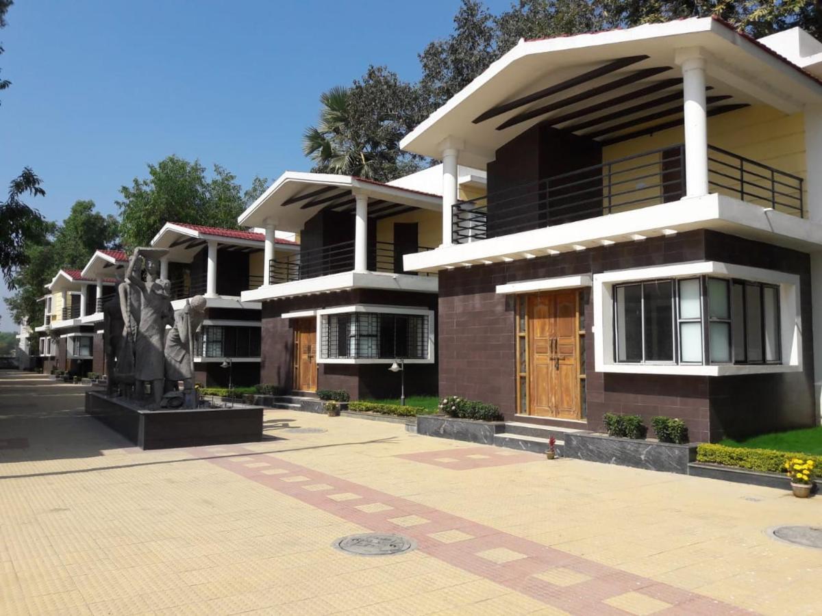 Panthashala Santiniketan Hotel Sri Niketan Buitenkant foto